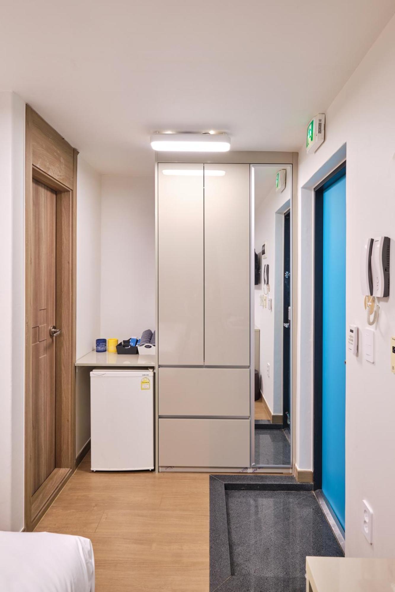 Chason M Hostel Сеул Екстериор снимка