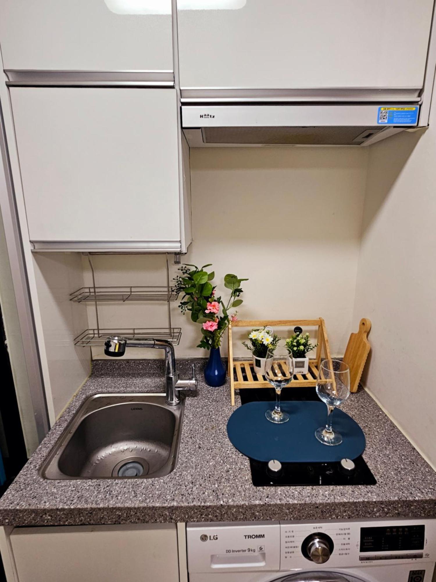 Chason M Hostel Сеул Екстериор снимка